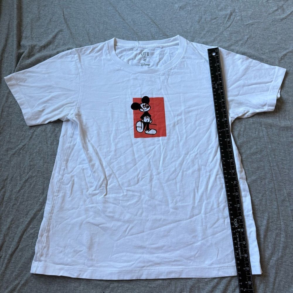 Sz Xs Uniqlo White T Shirt With Black And Red Disney Mickey Mouse